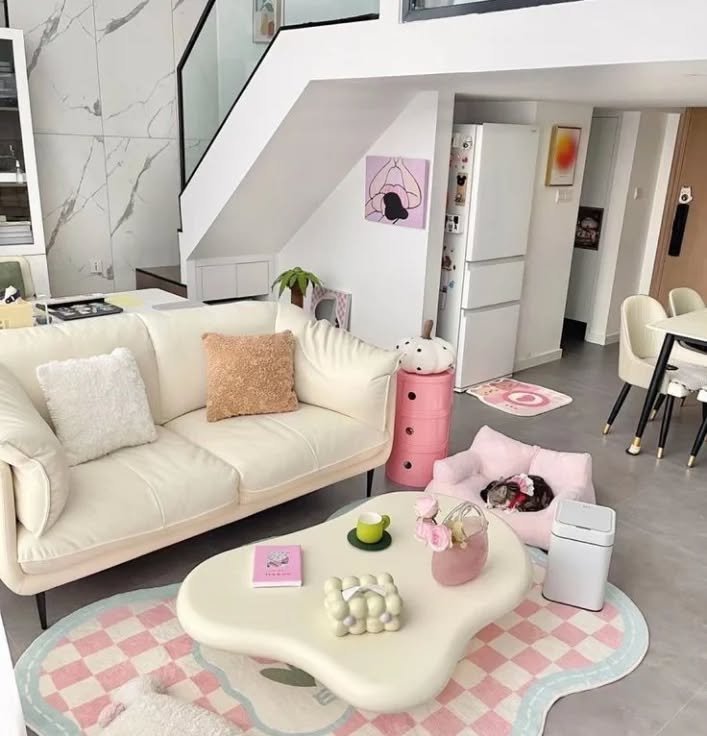 12.Blush Elegance with a Touch of Glam