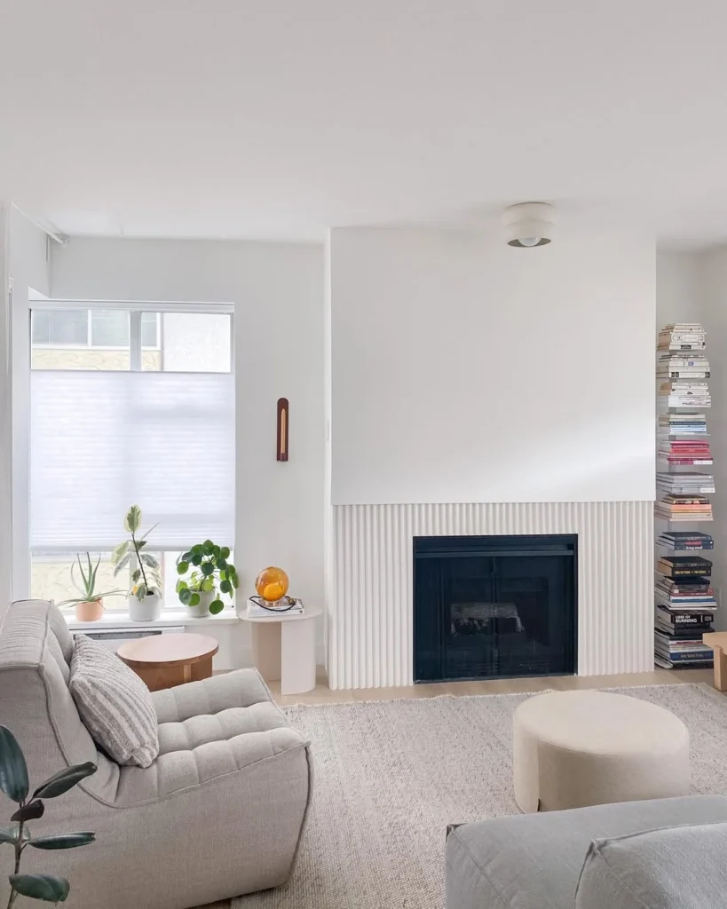 15.Soft Minimalist Elegance
