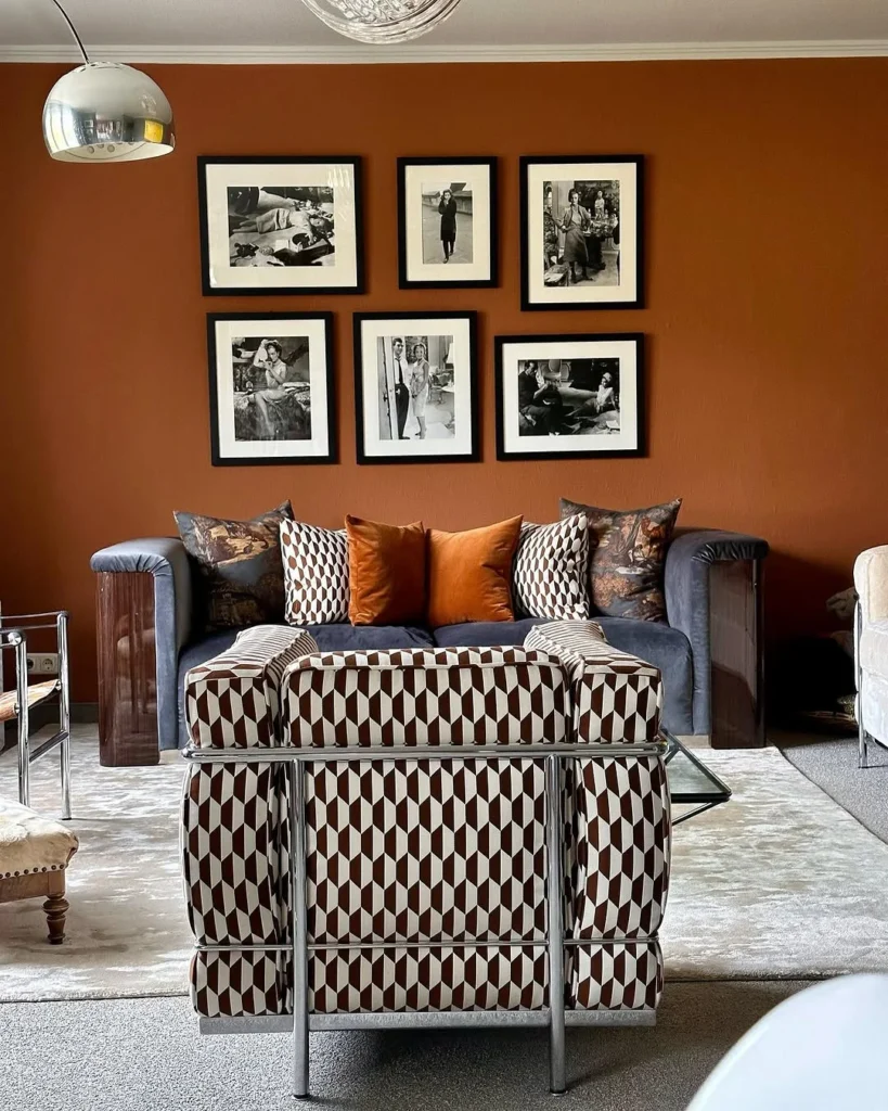 20.Bold and Beautiful Contrast