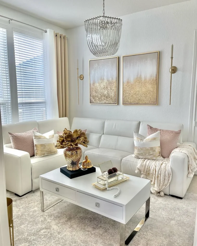 22.Effortless Elegance in a Small Space